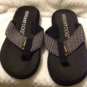 Rocket dog flip flop